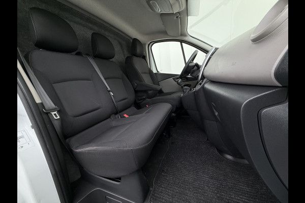 Renault Trafic DCI 126PK 3-Pers. EURO 6 Trekhaak Navi Airco Cruise Control Imperial Bluetooth Pdc Comfort Energy Achterdeuren Schuifdeur Betonplex Vloer Inbouwkasten 1.6dCi T29 L1H1 1e Eigenaar 2.000KG Trekgewicht Origineel Nederlandse Bus