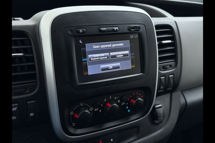Renault Trafic DCI 126PK 3-Pers. EURO 6 Trekhaak Navi Airco Cruise Control Imperial Bluetooth Pdc Comfort Energy Achterdeuren Schuifdeur Betonplex Vloer Inbouwkasten 1.6dCi T29 L1H1 1e Eigenaar 2.000KG Trekgewicht Origineel Nederlandse Bus