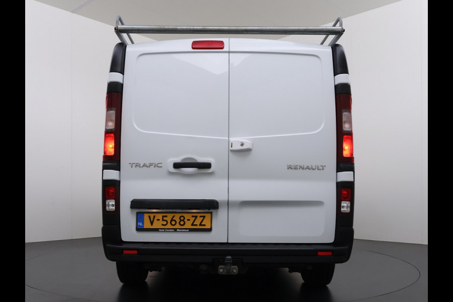 Renault Trafic DCI 126PK 3-Pers. EURO 6 Trekhaak Navi Airco Cruise Control Imperial Bluetooth Pdc Comfort Energy Achterdeuren Schuifdeur Betonplex Vloer Inbouwkasten 1.6dCi T29 L1H1 1e Eigenaar 2.000KG Trekgewicht Origineel Nederlandse Bus