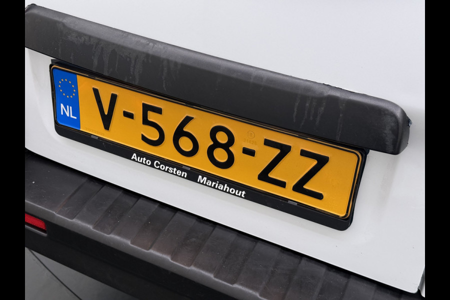 Renault Trafic DCI 126PK 3-Pers. EURO 6 Trekhaak Navi Airco Cruise Control Imperial Bluetooth Pdc Comfort Energy Achterdeuren Schuifdeur Betonplex Vloer Inbouwkasten 1.6dCi T29 L1H1 1e Eigenaar 2.000KG Trekgewicht Origineel Nederlandse Bus