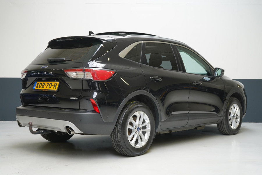 Ford Kuga 2.5 PHEV Titanium | Panoramadak | Trekhaak | Adaptive cruise | Climate control | Stoelverwarming
