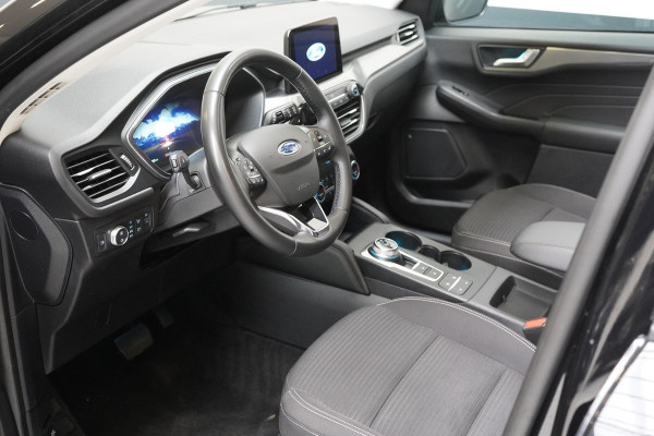Ford Kuga 2.5 PHEV Titanium | Panoramadak | Trekhaak | Adaptive cruise | Climate control | Stoelverwarming