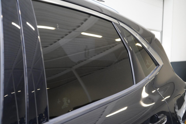 Ford Kuga 2.5 PHEV Titanium | Panoramadak | Trekhaak | Adaptive cruise | Climate control | Stoelverwarming