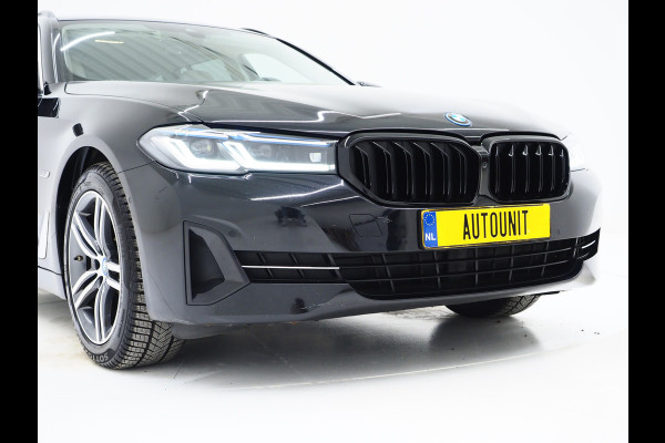 BMW 5 Serie Touring 530e Shadow Line | NL auto | Leder | LaserLED | Camera | Memory | Dodehoek | Cruise | DAB | Carplay