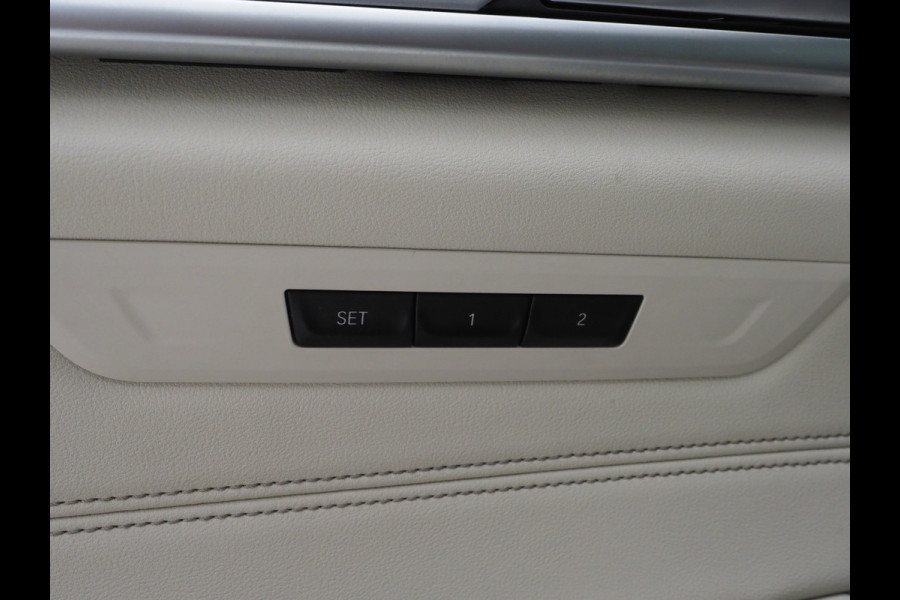 BMW 5 Serie Touring 530e Shadow Line | NL auto | Leder | LaserLED | Camera | Memory | Dodehoek | Cruise | DAB | Carplay