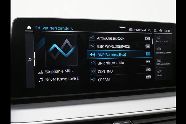 BMW 5 Serie Touring 530e Shadow Line | NL auto | Leder | LaserLED | Camera | Memory | Dodehoek | Cruise | DAB | Carplay