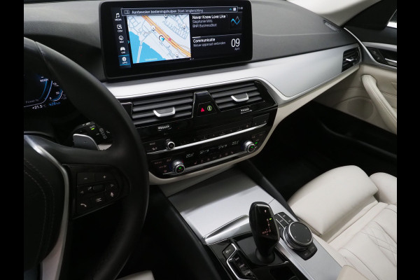 BMW 5 Serie Touring 530e Shadow Line | NL auto | Leder | LaserLED | Camera | Memory | Dodehoek | Cruise | DAB | Carplay