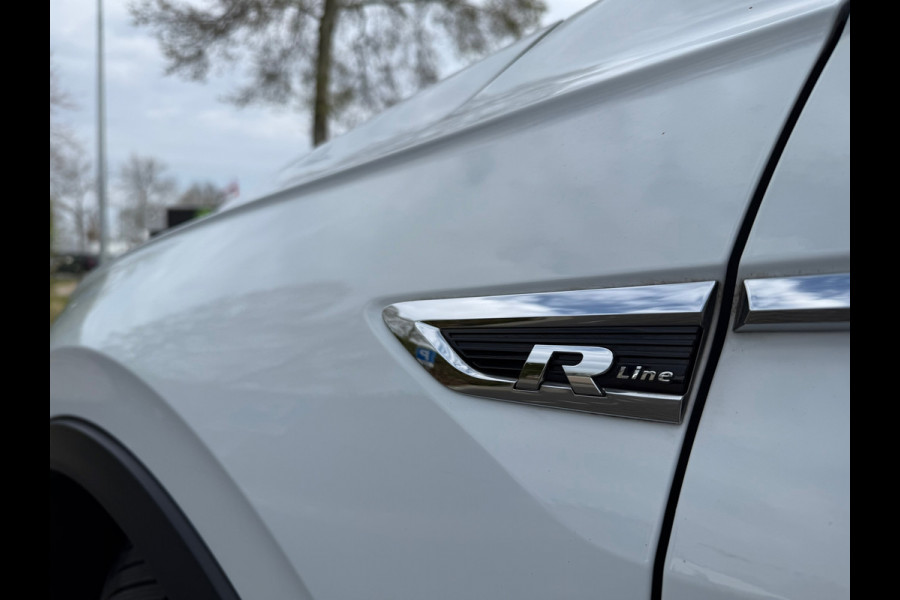 Volkswagen Tiguan Allspace 1.5 TSI Highline Business R 7p.- Automaat - Leder - Navi - Org.NL