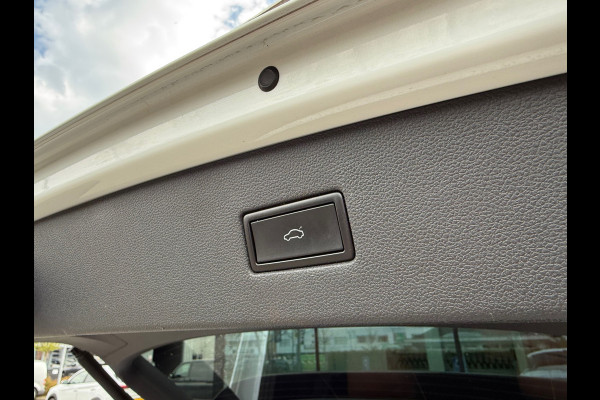 Volkswagen Tiguan Allspace 1.5 TSI Highline Business R 7p.- Automaat - Leder - Navi - Org.NL