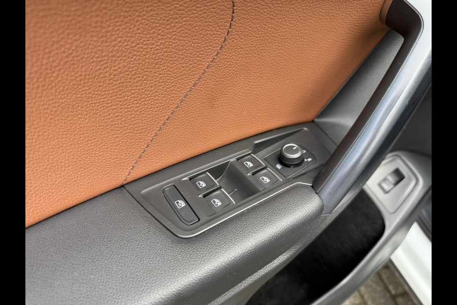 Volkswagen Tiguan Allspace 1.5 TSI Highline Business R 7p.- Automaat - Leder - Navi - Org.NL