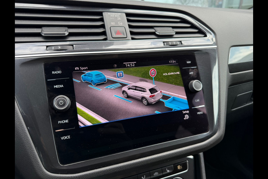 Volkswagen Tiguan Allspace 1.5 TSI Highline Business R 7p.- Automaat - Leder - Navi - Org.NL