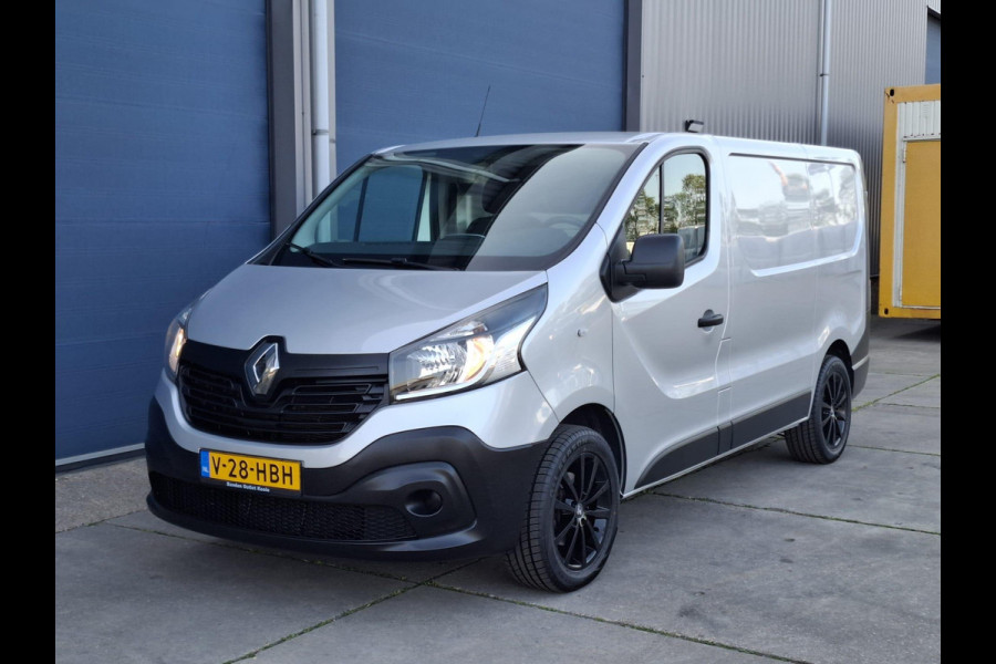 Renault Trafic 1.6 dCi T27 L1H1 Générique AIRCO / CRUISE CONTROLE / NAVI / TREKHAAK / EURO 6 / MARGE AUTO !!!