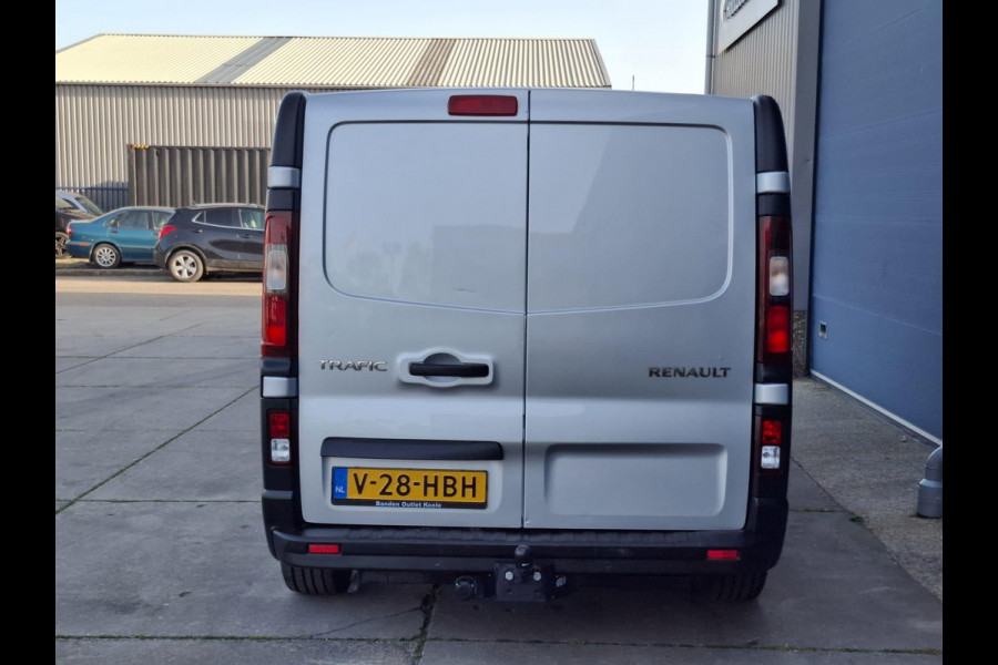Renault Trafic 1.6 dCi T27 L1H1 Générique AIRCO / CRUISE CONTROLE / NAVI / TREKHAAK / EURO 6 / MARGE AUTO !!!