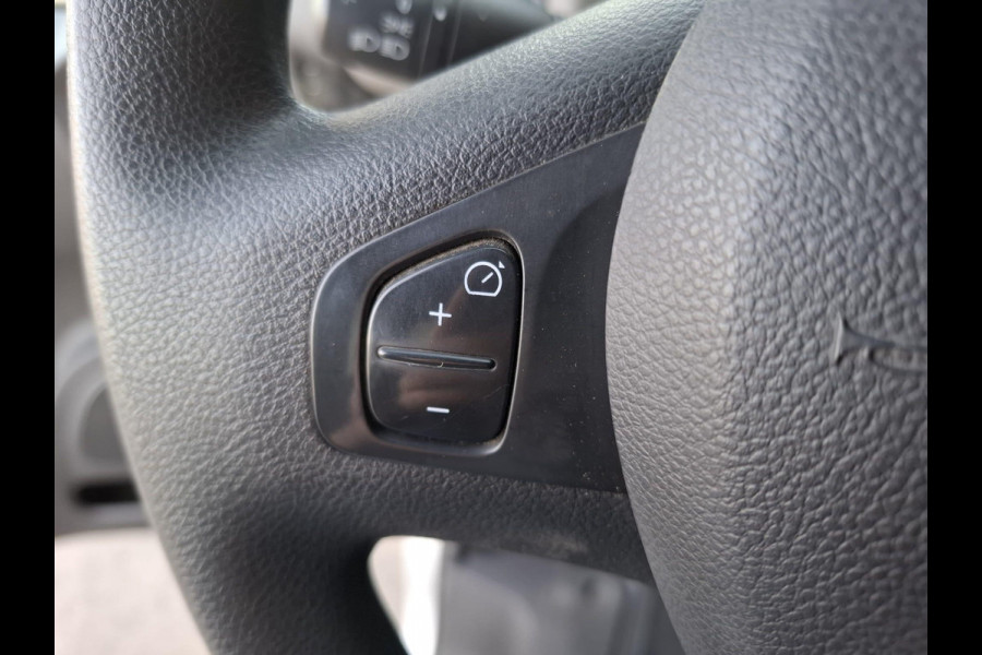 Renault Trafic 1.6 dCi T27 L1H1 Générique AIRCO / CRUISE CONTROLE / NAVI / TREKHAAK / EURO 6 / MARGE AUTO !!!