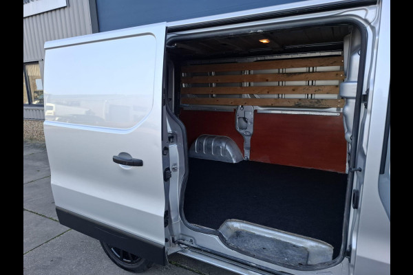 Renault Trafic 1.6 dCi T27 L1H1 Générique AIRCO / CRUISE CONTROLE / NAVI / TREKHAAK / EURO 6 / MARGE AUTO !!!