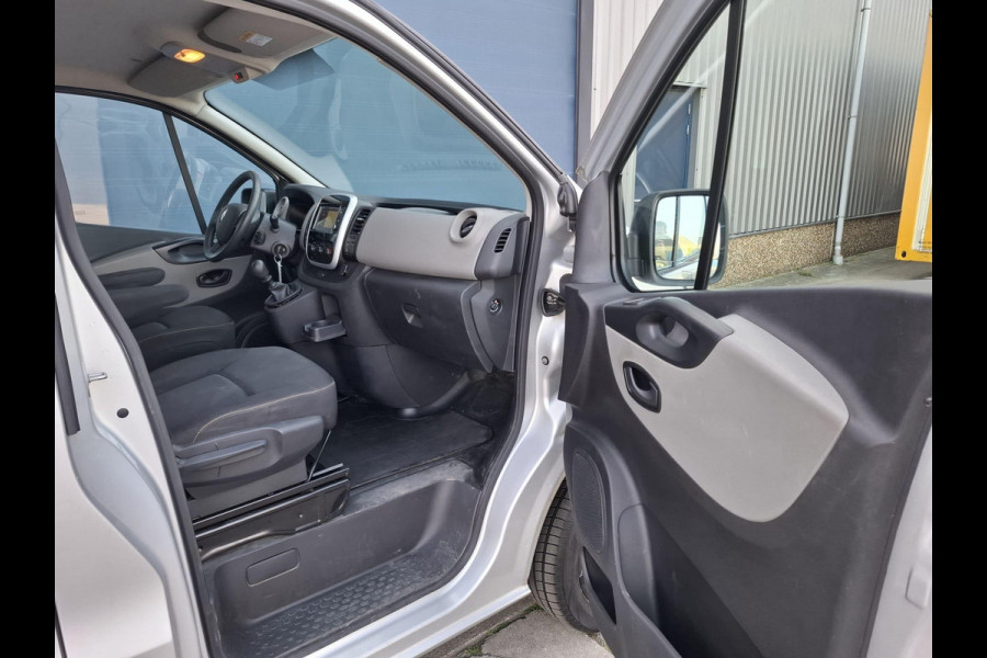 Renault Trafic 1.6 dCi T27 L1H1 Générique AIRCO / CRUISE CONTROLE / NAVI / TREKHAAK / EURO 6 / MARGE AUTO !!!