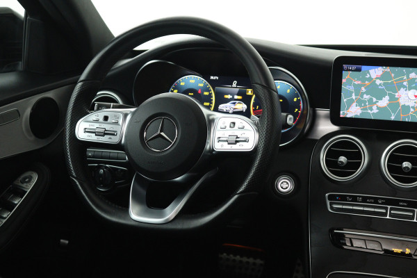 Mercedes-Benz C-Klasse 180 Business Solution AMG (PANORAMADAK, ADAPTIVE CRUISE, STOELVERWARMING, PDC, CAMERA, NAVIGATIE)