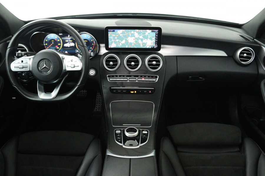 Mercedes-Benz C-Klasse 180 Business Solution AMG (PANORAMADAK, ADAPTIVE CRUISE, STOELVERWARMING, PDC, CAMERA, NAVIGATIE)