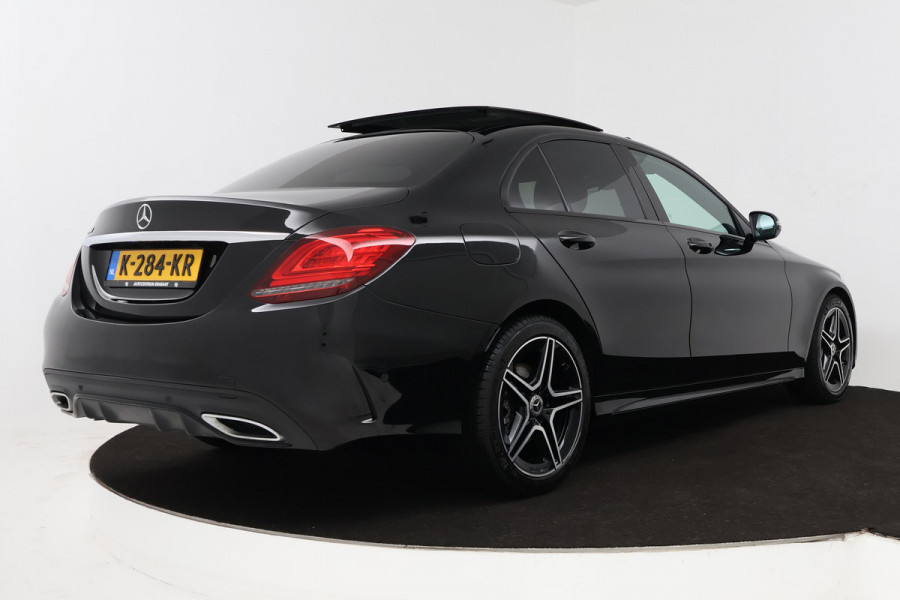 Mercedes-Benz C-Klasse 180 Business Solution AMG (PANORAMADAK, ADAPTIVE CRUISE, STOELVERWARMING, PDC, CAMERA, NAVIGATIE)
