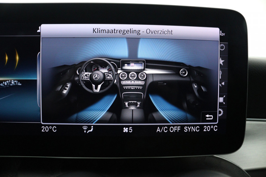 Mercedes-Benz C-Klasse 180 Business Solution AMG (PANORAMADAK, ADAPTIVE CRUISE, STOELVERWARMING, PDC, CAMERA, NAVIGATIE)