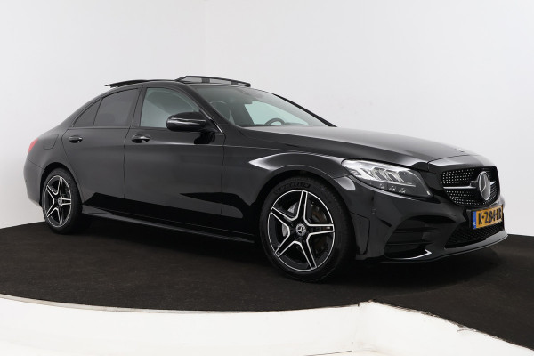Mercedes-Benz C-Klasse 180 Business Solution AMG (PANORAMADAK, ADAPTIVE CRUISE, STOELVERWARMING, PDC, CAMERA, NAVIGATIE)