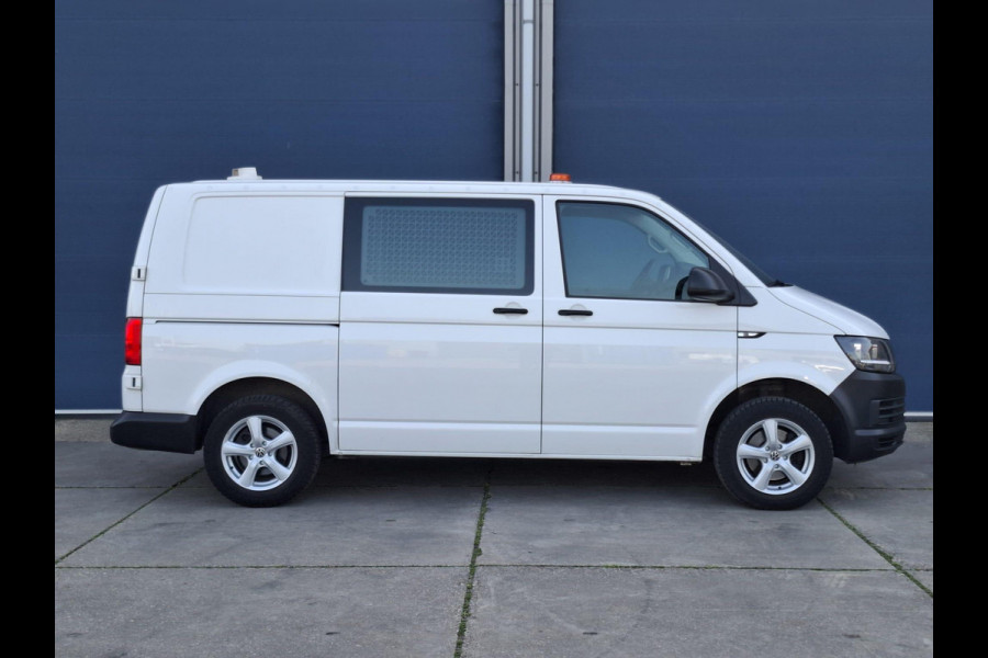 Volkswagen Transporter 2.0 TDI L1H1 Highline AIRCO / TREKHAAK / 3 ZITS / EURO 6 / N.A.P