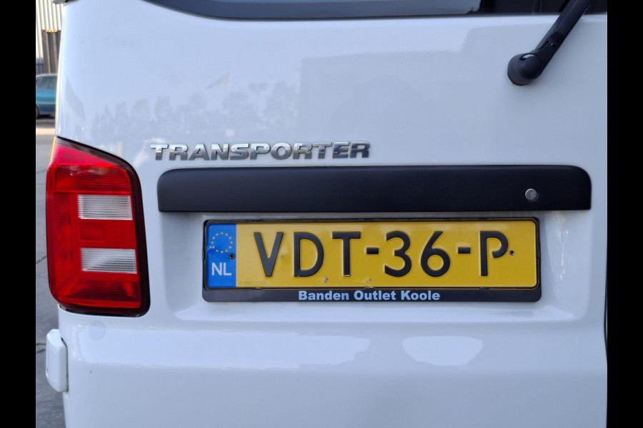 Volkswagen Transporter 2.0 TDI L1H1 Highline AIRCO / TREKHAAK / 3 ZITS / EURO 6 / N.A.P