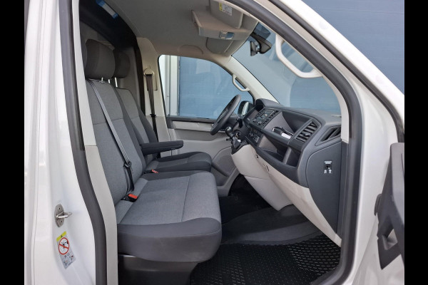 Volkswagen Transporter 2.0 TDI L1H1 Highline AIRCO / TREKHAAK / 3 ZITS / EURO 6 / N.A.P