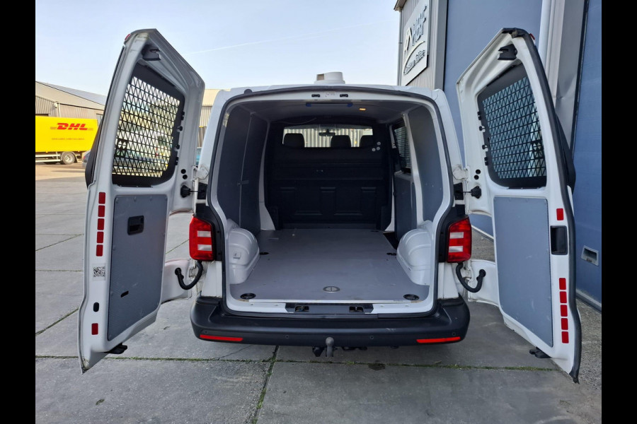 Volkswagen Transporter 2.0 TDI L1H1 Highline AIRCO / TREKHAAK / 3 ZITS / EURO 6 / N.A.P