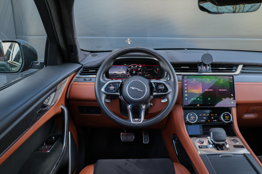 Jaguar F-Pace 5.0 V8 S/C AWD SVR | UNIEK! | DEALER ONDH | BRITISH RACING GREEN | COBRA EXHAUST | STOELKOELING | 360 |