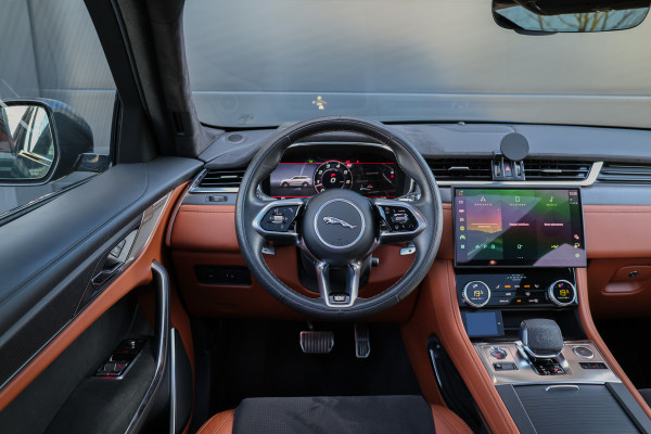 Jaguar F-Pace 5.0 V8 S/C AWD SVR | UNIEK! | DEALER ONDH | BRITISH RACING GREEN | COBRA EXHAUST | STOELKOELING | 360 |