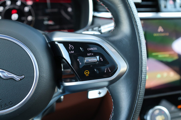 Jaguar F-Pace 5.0 V8 S/C AWD SVR | UNIEK! | DEALER ONDH | BRITISH RACING GREEN | COBRA EXHAUST | STOELKOELING | 360 |