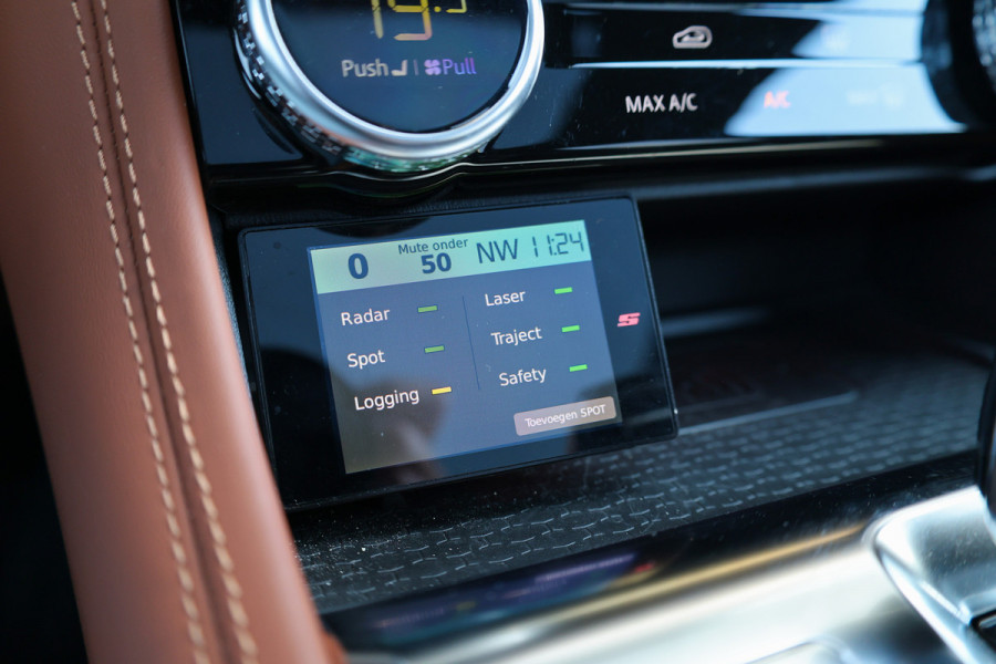 Jaguar F-Pace 5.0 V8 S/C AWD SVR | UNIEK! | DEALER ONDH | BRITISH RACING GREEN | COBRA EXHAUST | STOELKOELING | 360 |