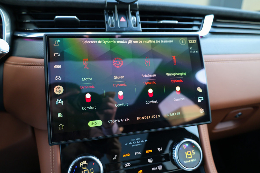 Jaguar F-Pace 5.0 V8 S/C AWD SVR | UNIEK! | DEALER ONDH | BRITISH RACING GREEN | COBRA EXHAUST | STOELKOELING | 360 |