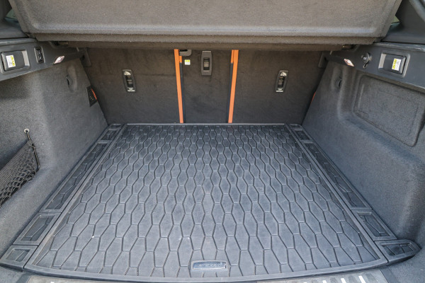 Jaguar F-Pace 5.0 V8 S/C AWD SVR | UNIEK! | DEALER ONDH | BRITISH RACING GREEN | COBRA EXHAUST | STOELKOELING | 360 |