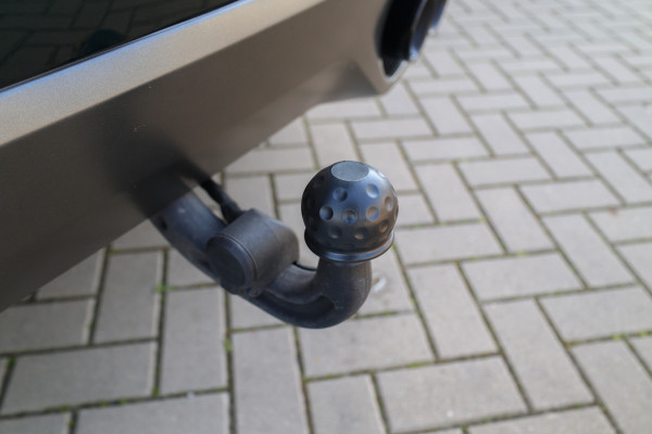 Jaguar F-Pace 5.0 V8 S/C AWD SVR | UNIEK! | DEALER ONDH | BRITISH RACING GREEN | COBRA EXHAUST | STOELKOELING | 360 |