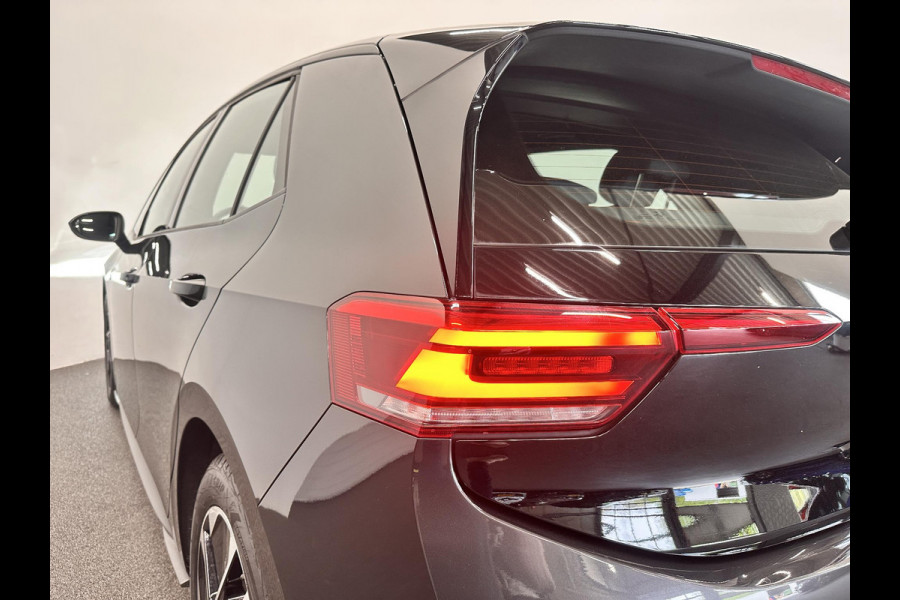 Volkswagen ID.3 Pro 58 kWh SOH 91% Airco ECC Navi Carplay Adaptive Cruise Control 18" LM Velgen East Derry Full LED PDC