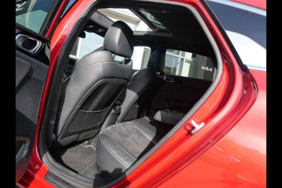 Kia ProCeed 1.0 T-GDI GT-PlusLine | Schuif/Kanteldak | Electrische Stoelen | JBL | Navi | Camera | Electrische Klep |