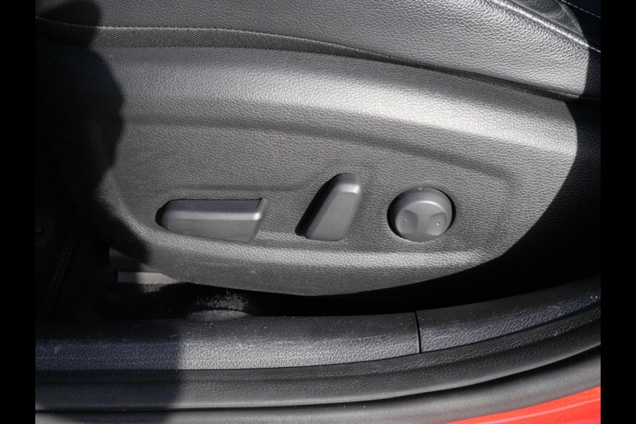 Kia ProCeed 1.0 T-GDI GT-PlusLine | Schuif/Kanteldak | Electrische Stoelen | JBL | Navi | Camera | Electrische Klep |