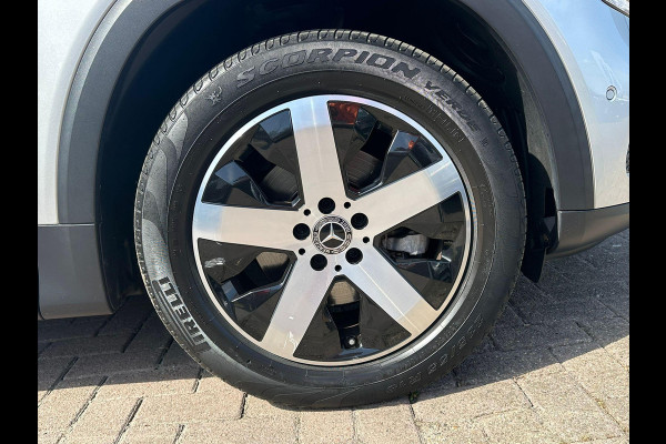 Mercedes-Benz Glb 200 Business Solution Luxury 163pk | Dodehoeksensoren | Elektrische Achterklep | Volledig Leder | Stoelverwarming | Achteruitrijcamera | Eerste eigenaar