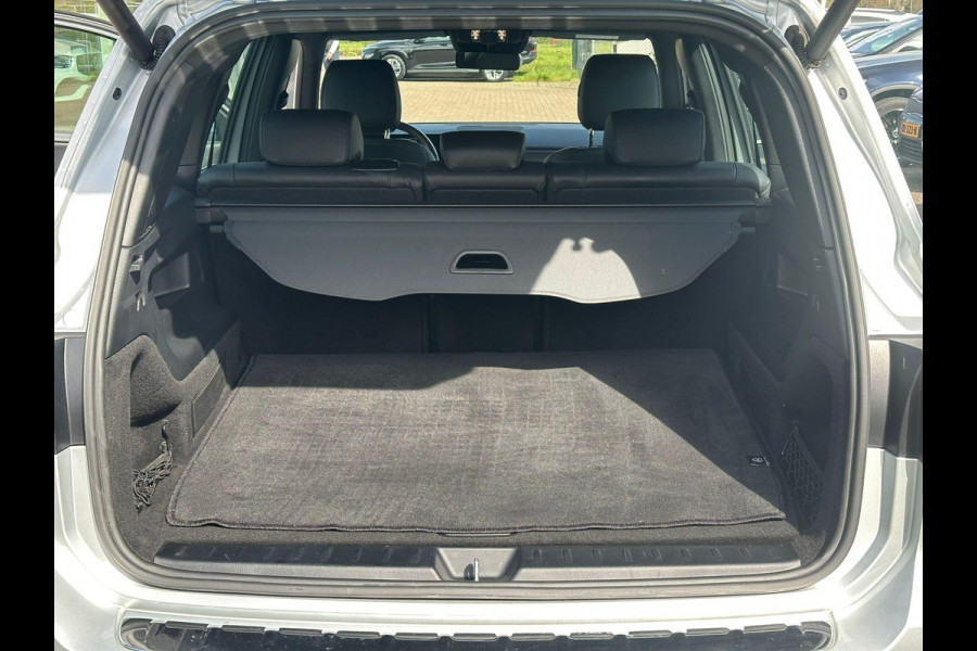 Mercedes-Benz Glb 200 Business Solution Luxury 163pk | Dodehoeksensoren | Elektrische Achterklep | Volledig Leder | Stoelverwarming | Achteruitrijcamera | Eerste eigenaar