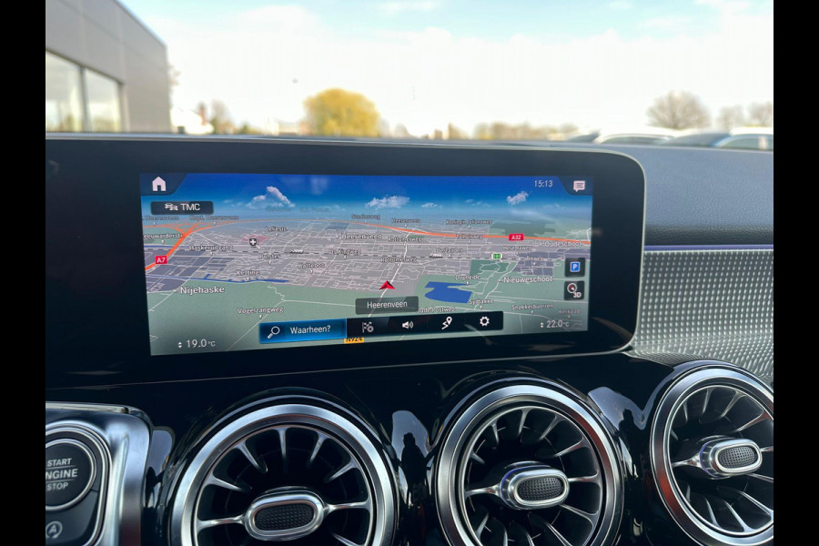 Mercedes-Benz Glb 200 Business Solution Luxury 163pk | Dodehoeksensoren | Elektrische Achterklep | Volledig Leder | Stoelverwarming | Achteruitrijcamera | Eerste eigenaar