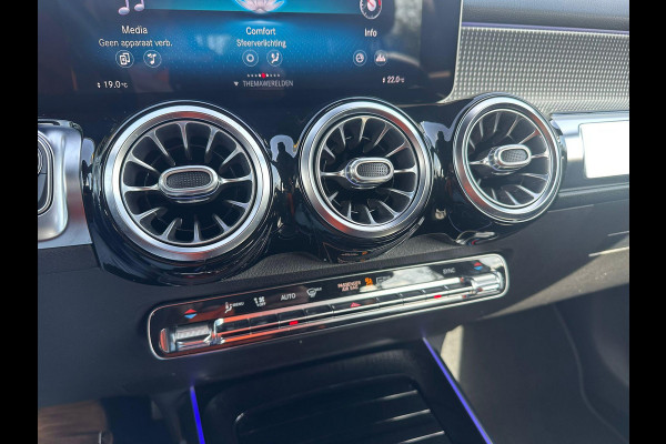 Mercedes-Benz Glb 200 Business Solution Luxury 163pk | Dodehoeksensoren | Elektrische Achterklep | Volledig Leder | Stoelverwarming | Achteruitrijcamera | Eerste eigenaar