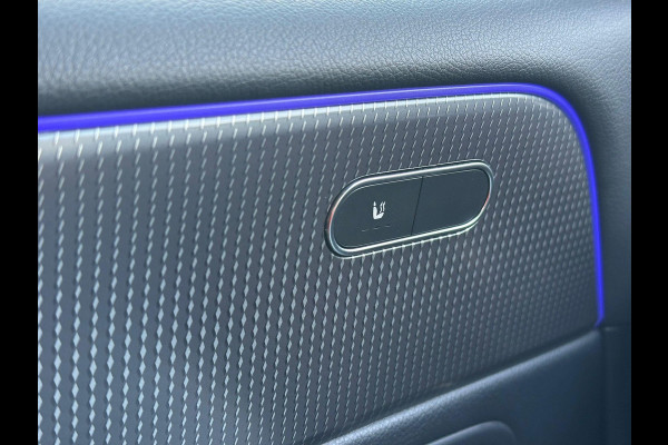 Mercedes-Benz Glb 200 Business Solution Luxury 163pk | Dodehoeksensoren | Elektrische Achterklep | Volledig Leder | Stoelverwarming | Achteruitrijcamera | Eerste eigenaar