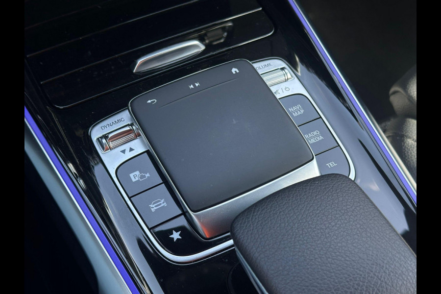 Mercedes-Benz Glb 200 Business Solution Luxury 163pk | Dodehoeksensoren | Elektrische Achterklep | Volledig Leder | Stoelverwarming | Achteruitrijcamera | Eerste eigenaar
