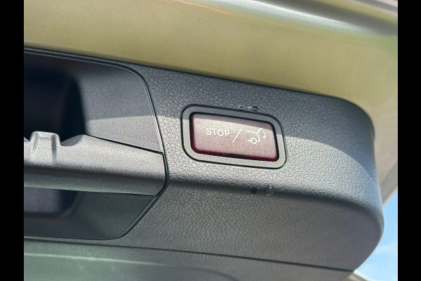 Mercedes-Benz Glb 200 Business Solution Luxury 163pk | Dodehoeksensoren | Elektrische Achterklep | Volledig Leder | Stoelverwarming | Achteruitrijcamera | Eerste eigenaar