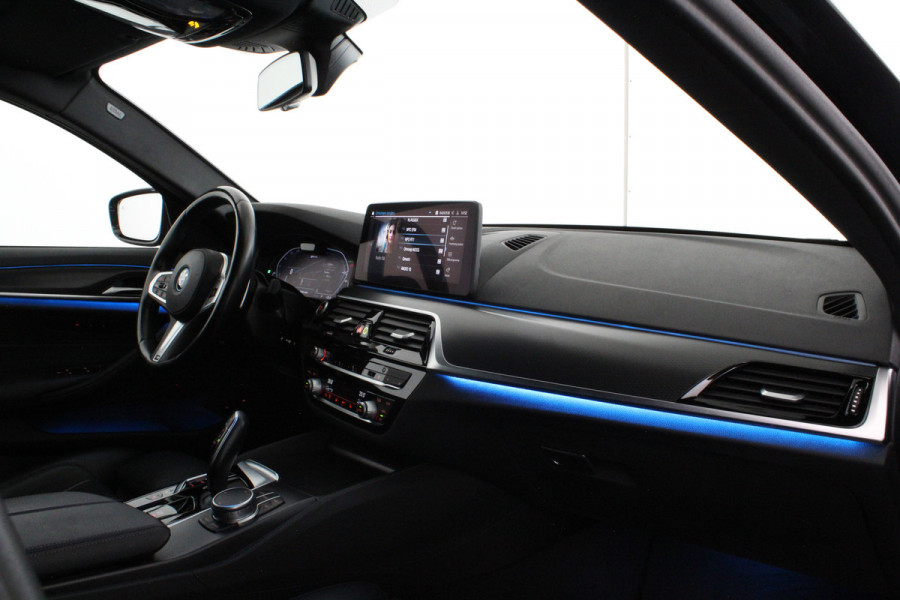 BMW 5 Serie Touring 530e xDrive High Executive M Sport > Shadow-Line/Driving Assistant Professional