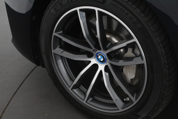 BMW 5 Serie Touring 530e xDrive High Executive M Sport > Shadow-Line/Driving Assistant Professional