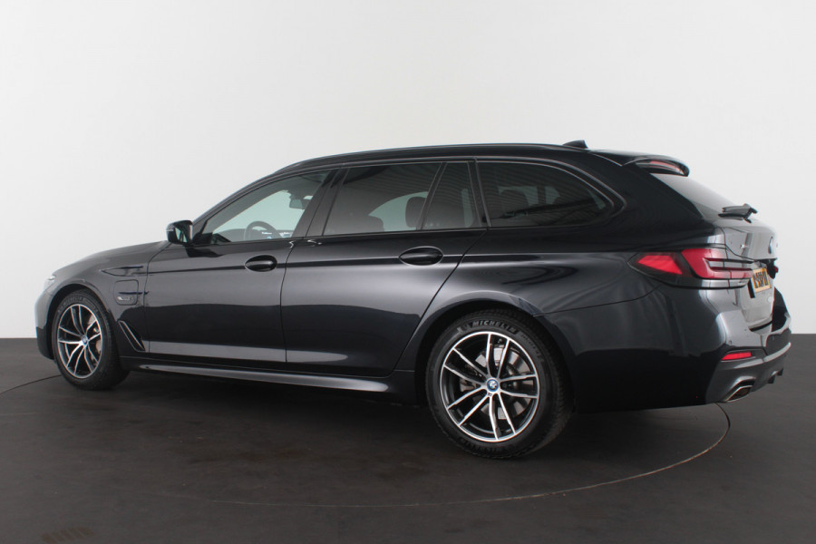 BMW 5 Serie Touring 530e xDrive High Executive M Sport > Shadow-Line/Driving Assistant Professional