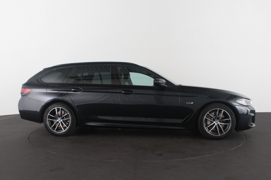 BMW 5 Serie Touring 530e xDrive High Executive M Sport > Shadow-Line/Driving Assistant Professional